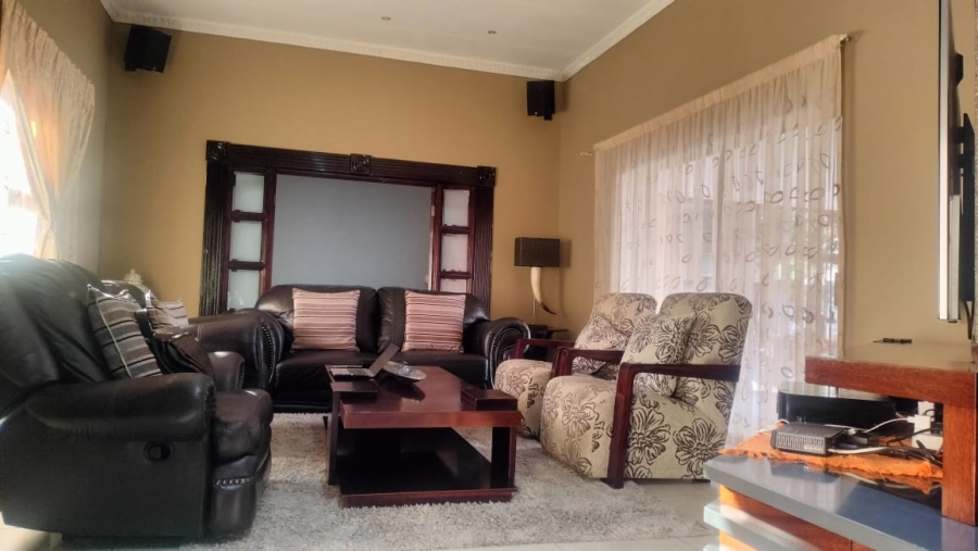 5 Bedroom Property for Sale in Universitas Free State